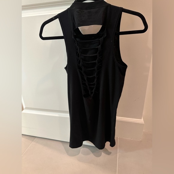 Onezie tank - Picture 2 of 2